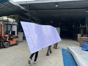 Tấm polycarbonate Nha Trang
